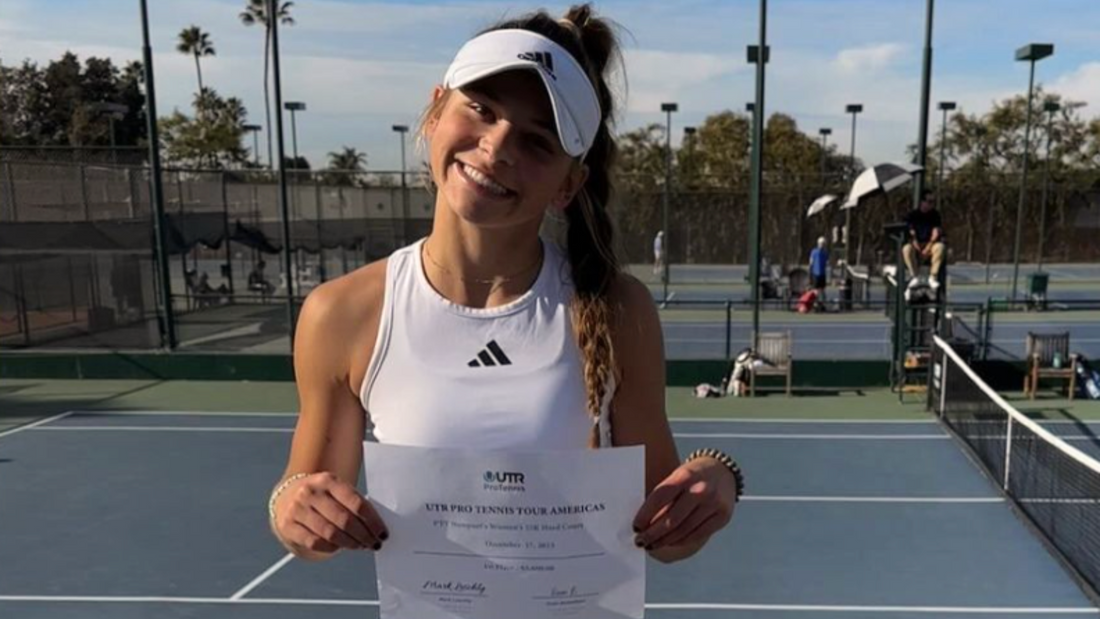 Anna Frey with her UTR Pro Tennis Tour certificate. 